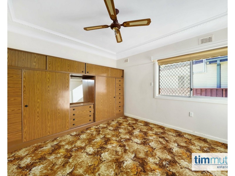 36 Killara Ave, Panania NSW 2213