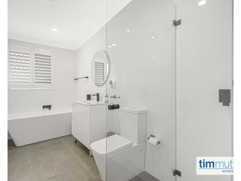 Unit 1/184 Birdwood Rd, Georges Hall NSW 2198