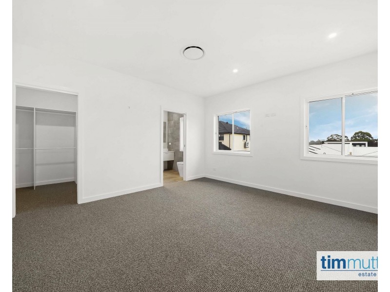 75B Lucas Rd, East Hills NSW 2213