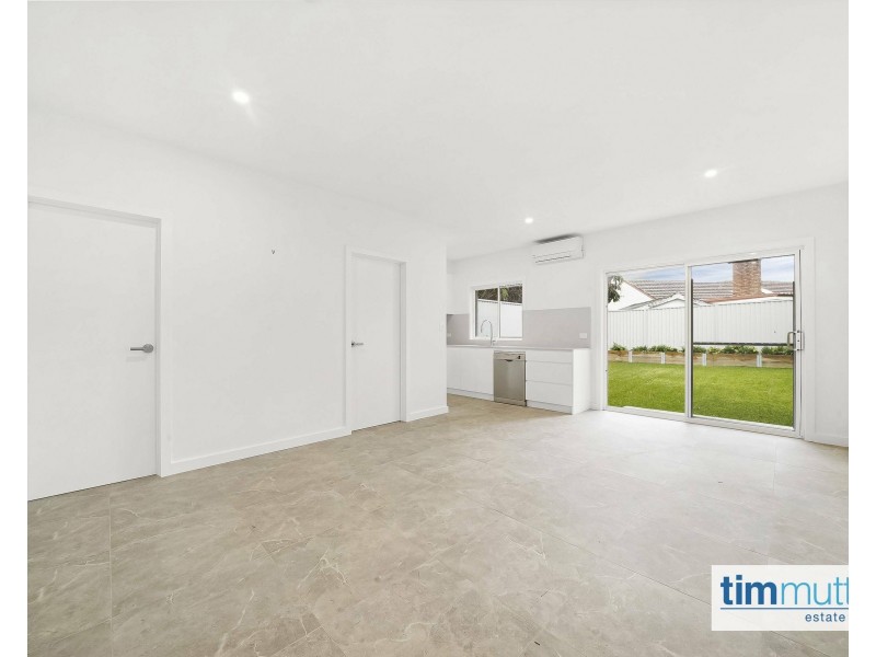 75B Lucas Rd, East Hills NSW 2213