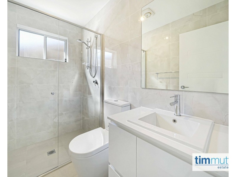 15A Swiveller Cl, Ambarvale NSW 2560