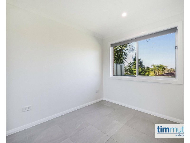 15A Swiveller Cl, Ambarvale NSW 2560