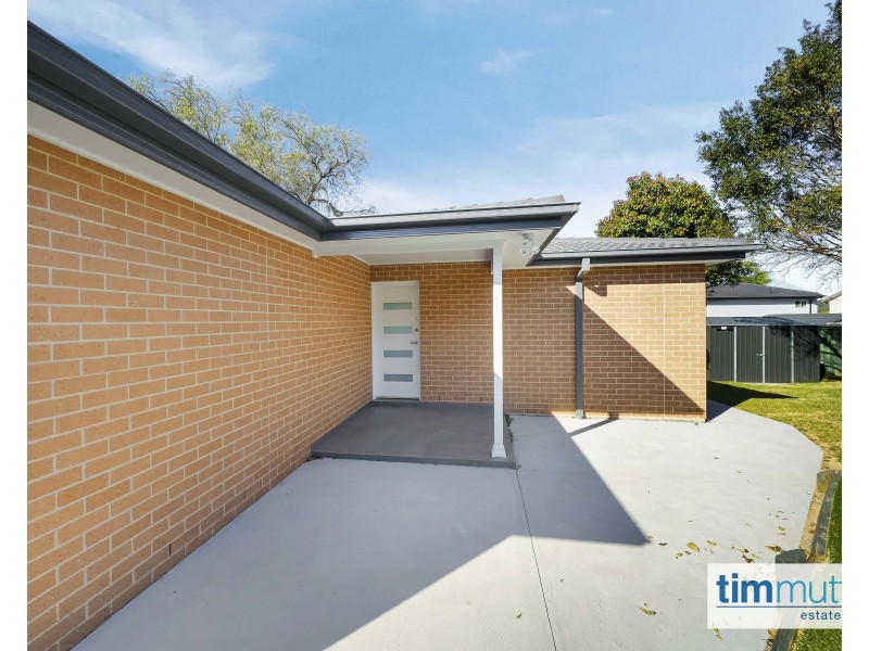 15A Swiveller Cl, Ambarvale NSW 2560