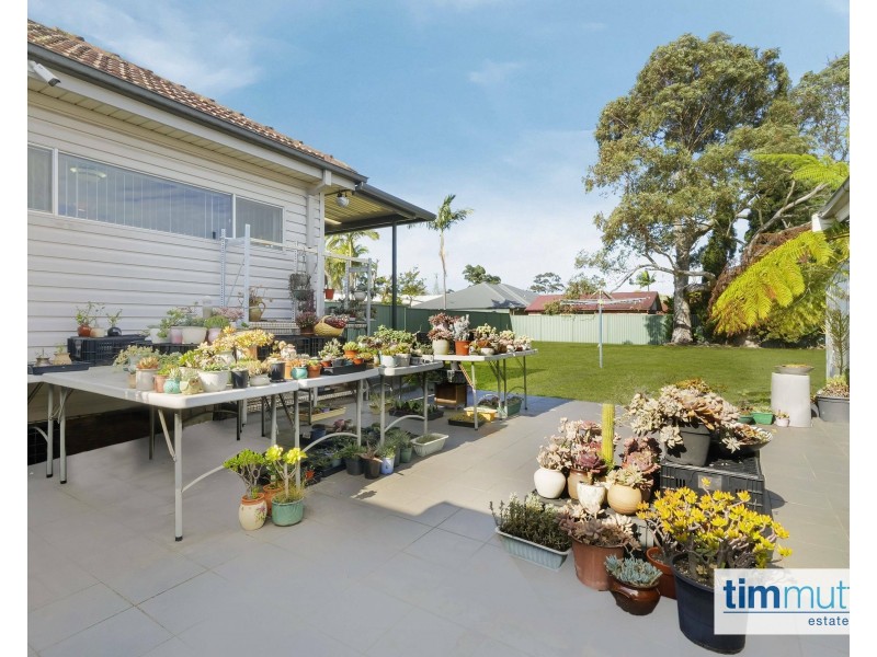 12 Monie Ave, East Hills NSW 2213