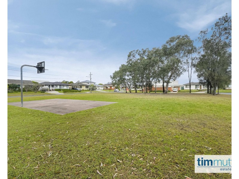 2 Beatham Pl, Milperra NSW 2214