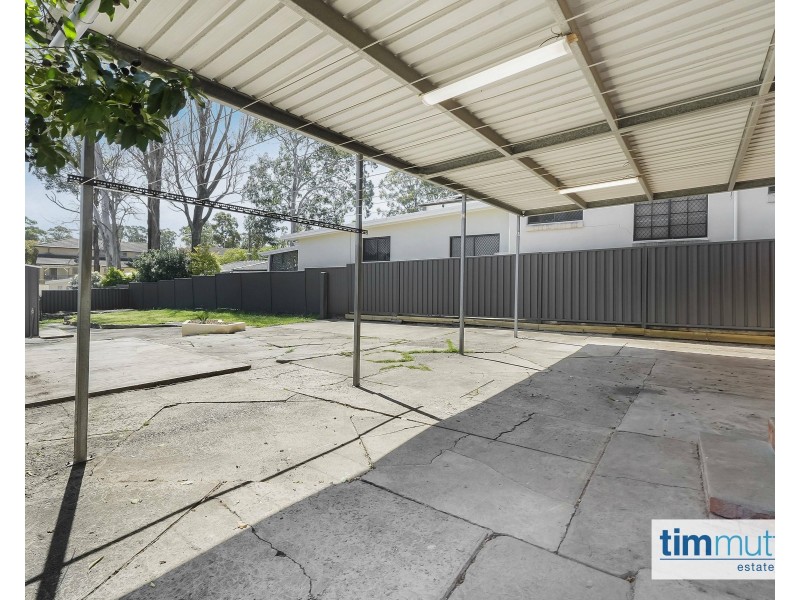 18 Birdwood Rd, Georges Hall NSW 2198