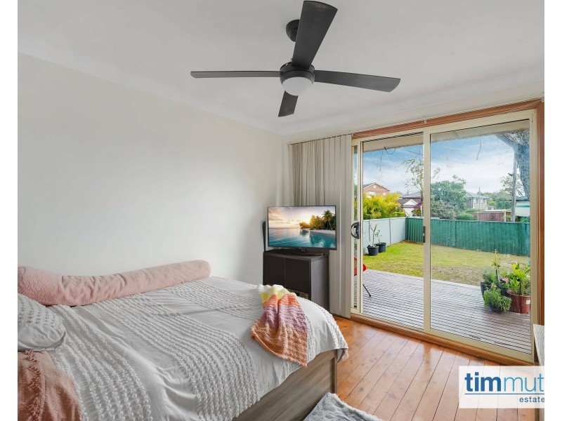 11 Merris Pl, Milperra NSW 2214