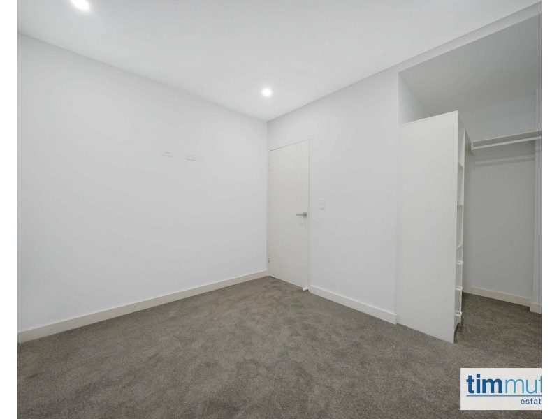 Unit 8/22-24 Gover St, Peakhurst NSW 2210
