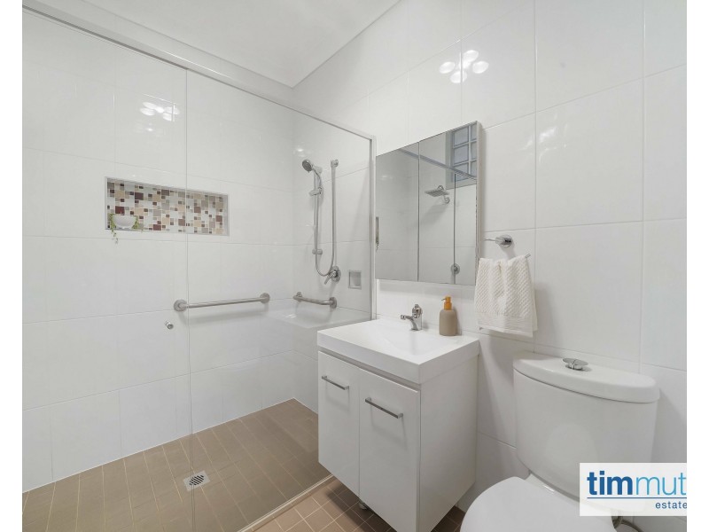 14 Monie Ave, East Hills NSW 2213