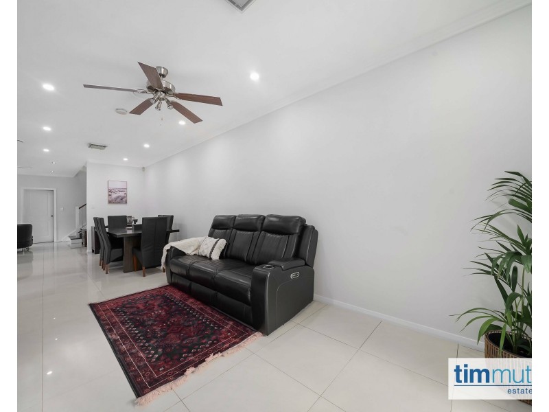 62 Queen St, Revesby NSW 2212