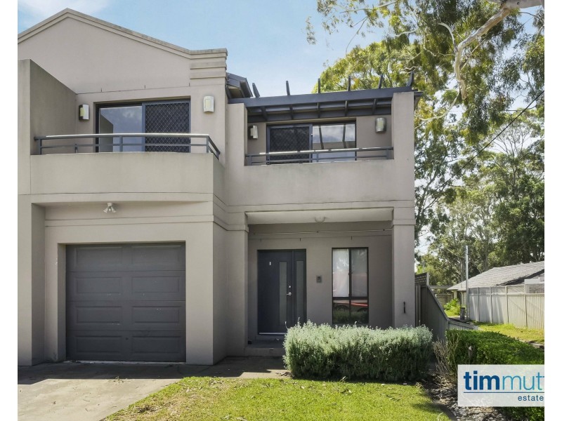 12 Bell St, Panania NSW 2213