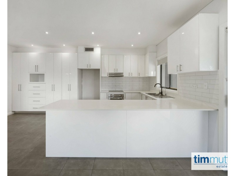 12 Bell St, Panania NSW 2213