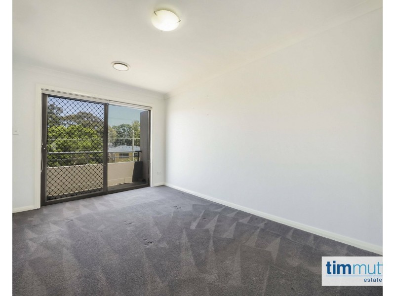 12 Bell St, Panania NSW 2213