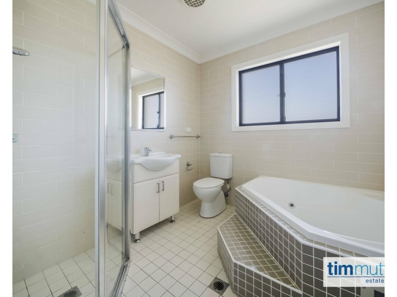 12 Bell St, Panania NSW 2213