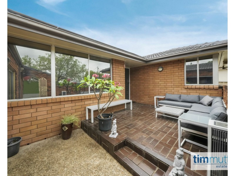 22 Raleigh Rd, Milperra NSW 2214
