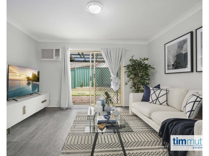 Unit 6/3 Carinya Pl, Moorebank NSW 2170