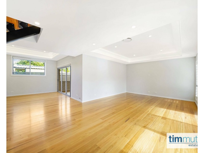 27 Mactier Ave, Milperra NSW 2214
