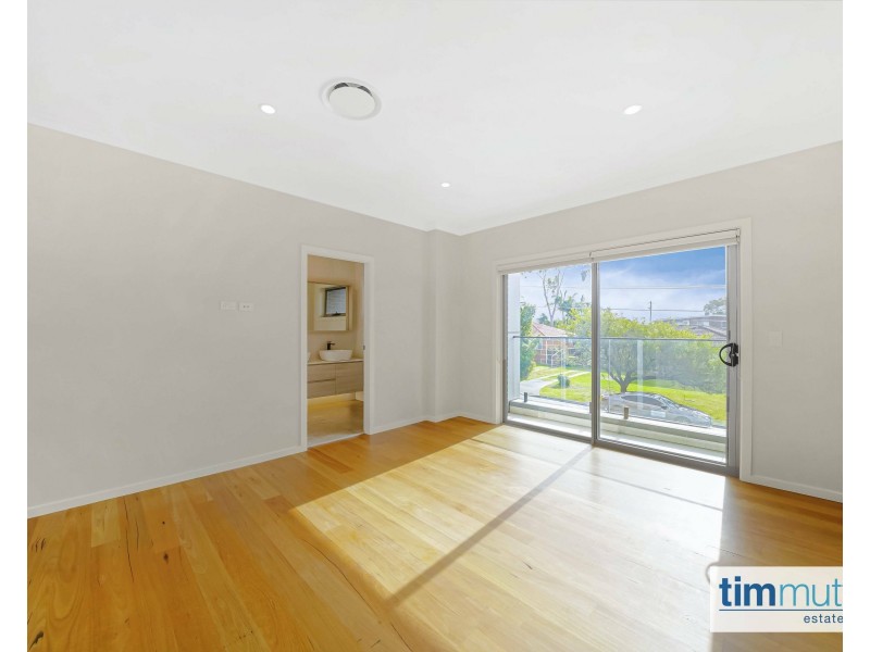27 Mactier Ave, Milperra NSW 2214