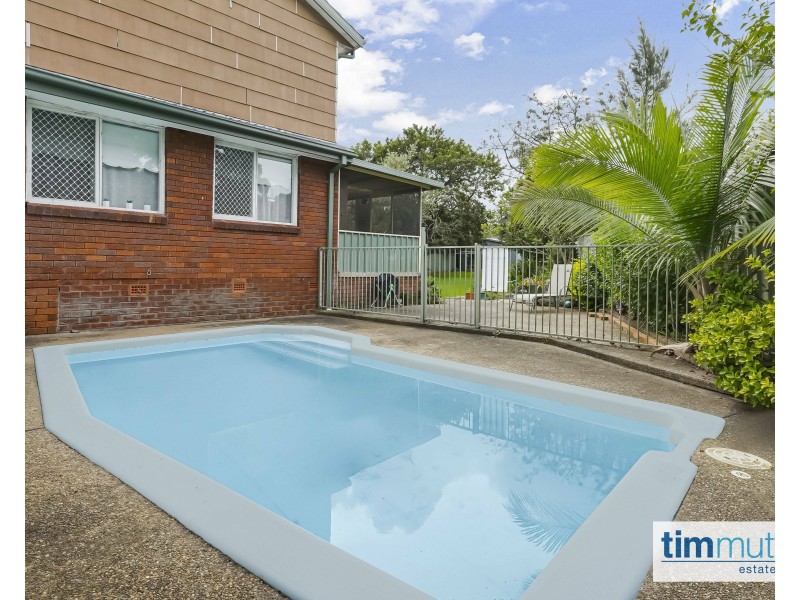 2 Forrest Rd, East Hills NSW 2213
