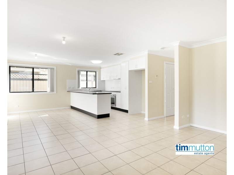 6B Carrington St, Revesby NSW 2212