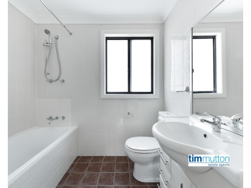 6B Carrington St, Revesby NSW 2212