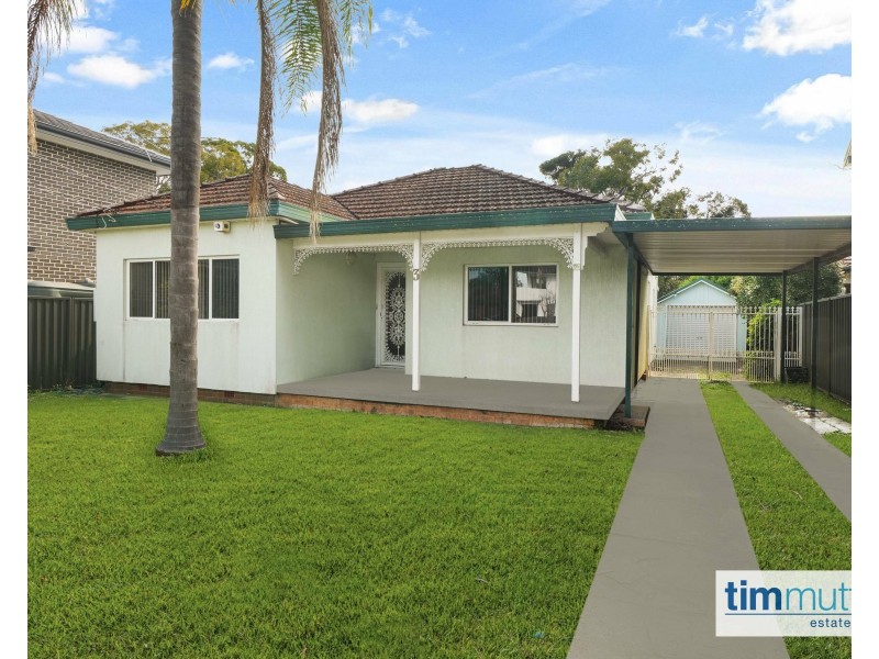 3 Monie Ave, East Hills NSW 2213