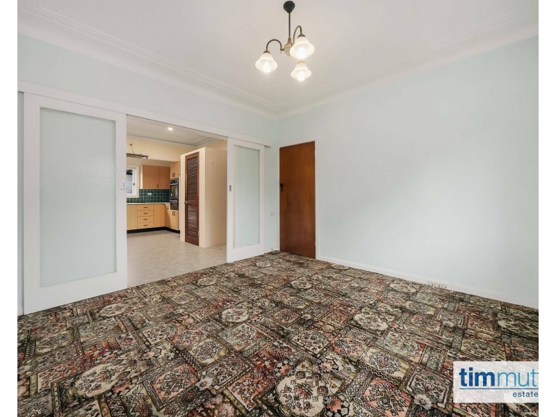 3 Monie Ave, East Hills NSW 2213