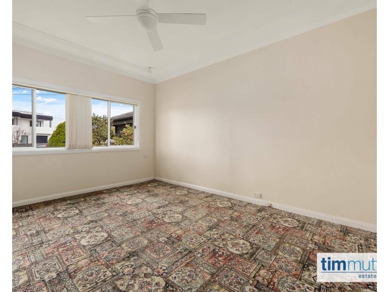 3 Monie Ave, East Hills NSW 2213