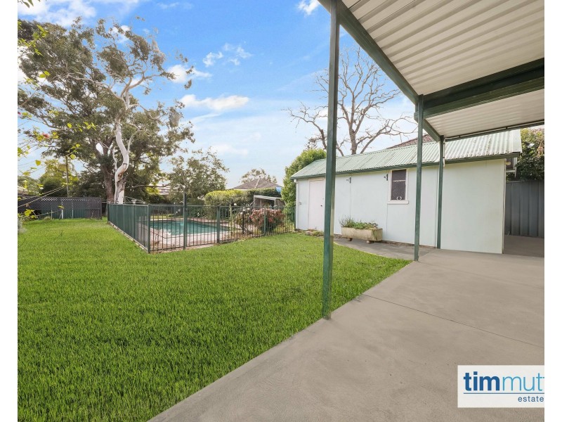 3 Monie Ave, East Hills NSW 2213