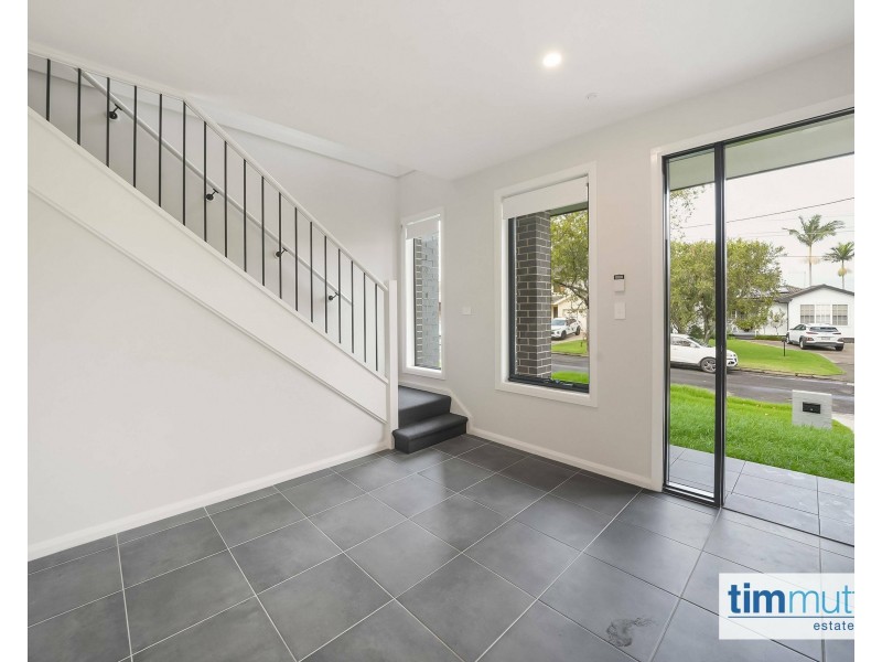 21 Toby Cres, Panania NSW 2213