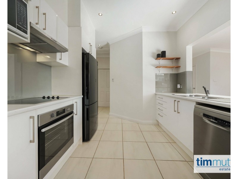 701 Henry Lawson Dr, East Hills NSW 2213