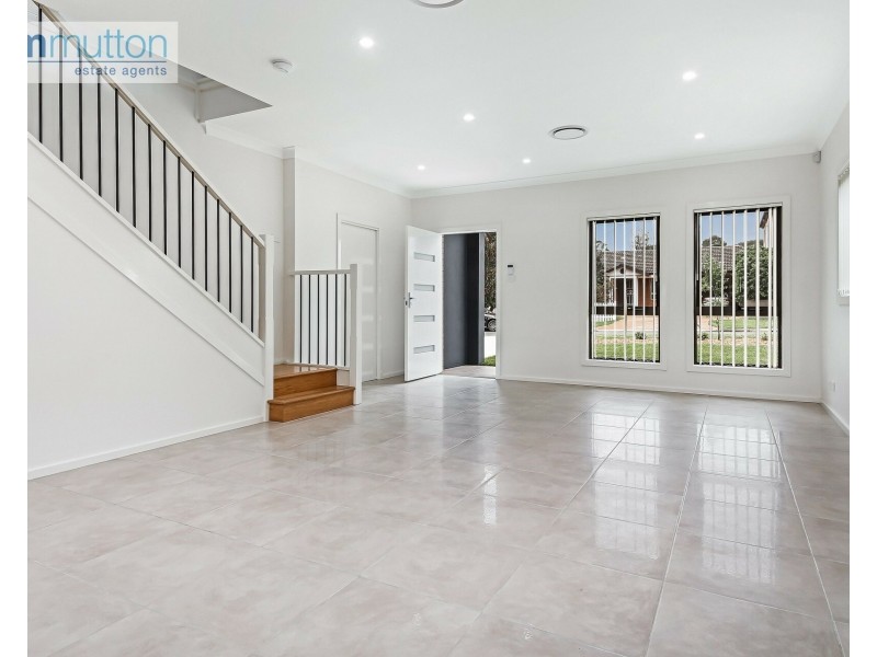 6A Windermere Cres, Panania NSW 2213