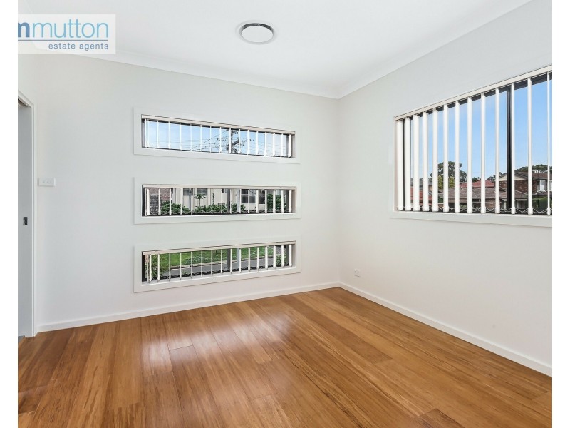 6A Windermere Cres, Panania NSW 2213