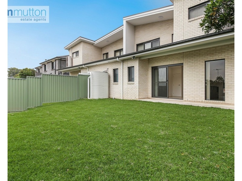 6A Windermere Cres, Panania NSW 2213