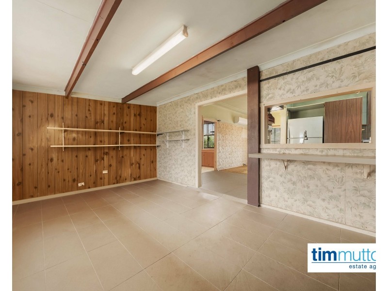 12 Ellen St, Panania NSW 2213