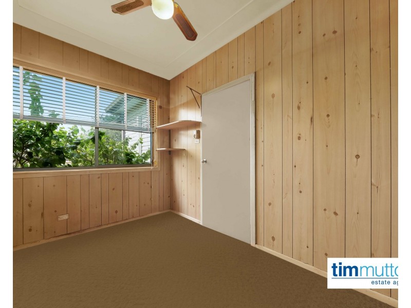 12 Ellen St, Panania NSW 2213