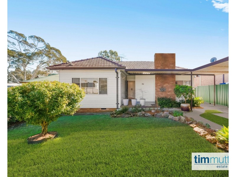 701 Henry Lawson Dr, East Hills NSW 2213