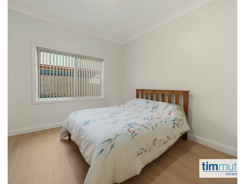 701 Henry Lawson Dr, East Hills NSW 2213