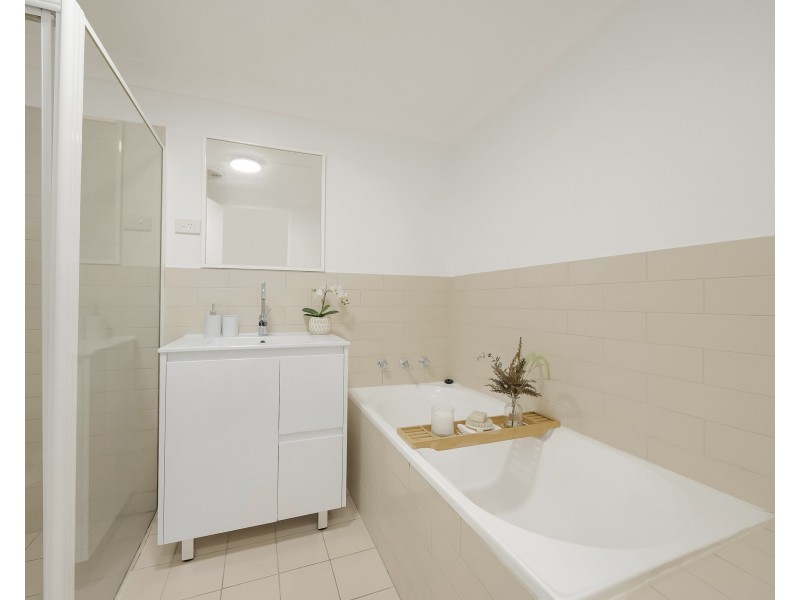 Unit 6/211 Mead Pl, Chipping Norton NSW 2170