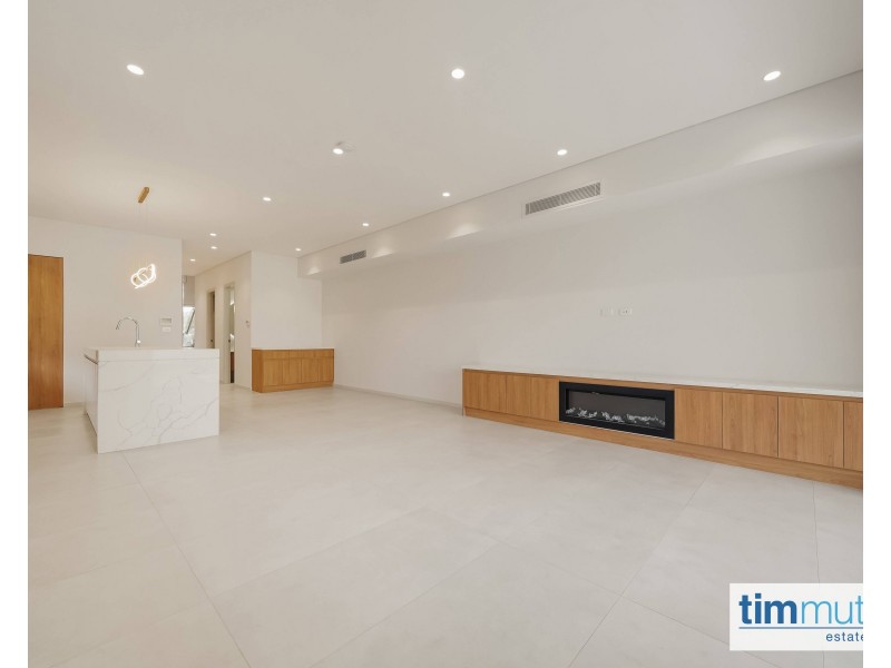 16A Ganmain Cres, Milperra NSW 2214