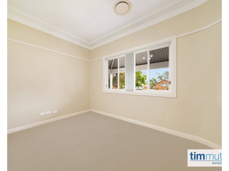 12 Monie Ave, East Hills NSW 2213