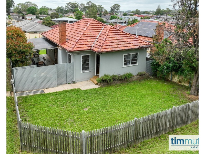 26 Collins St, Pendle Hill NSW 2145