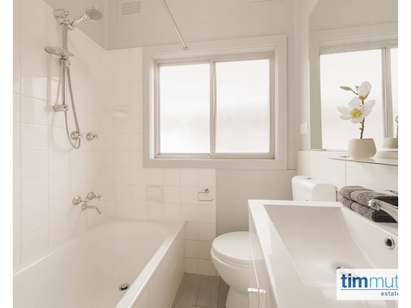 26 Collins St, Pendle Hill NSW 2145