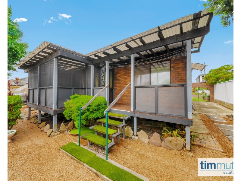 10 Windermere Cres, Panania NSW 2213