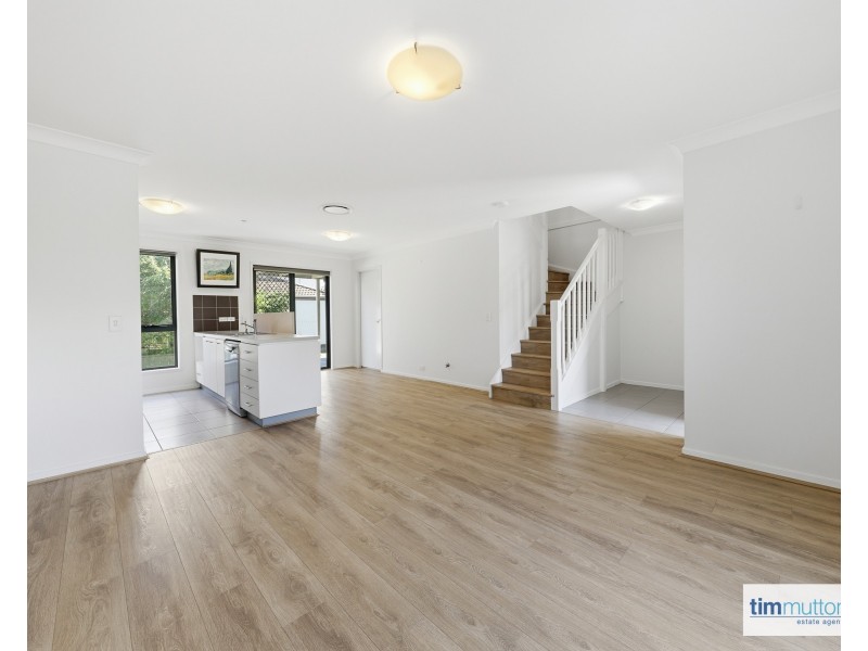 14 Greenwood Close, Hammondville NSW 2170