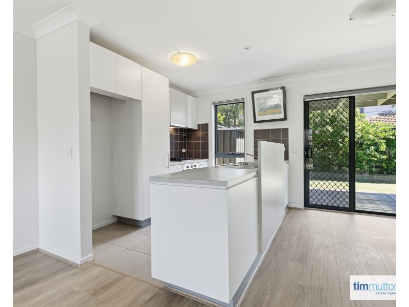 14 Greenwood Close, Hammondville NSW 2170