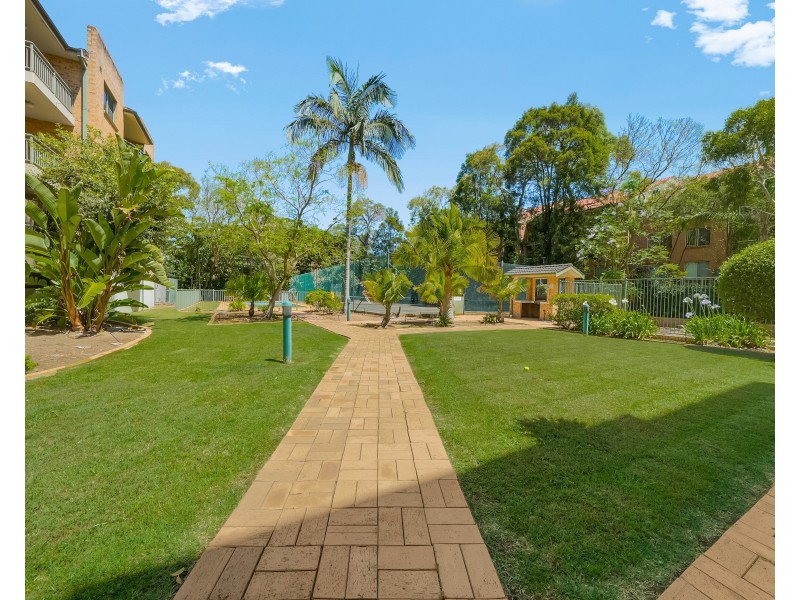 Unit 8/16 Frank Oliveri Drive, Chipping Norton NSW 2170