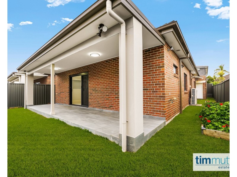 Unit 4/102 Beaconsfield Street, Revesby NSW 2212