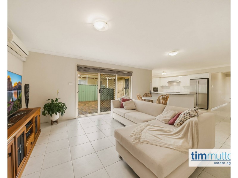 13 Penrose Avenue, East Hills NSW 2213