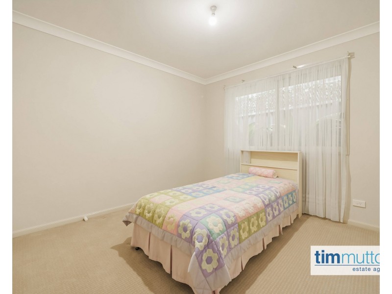 13 Penrose Avenue, East Hills NSW 2213